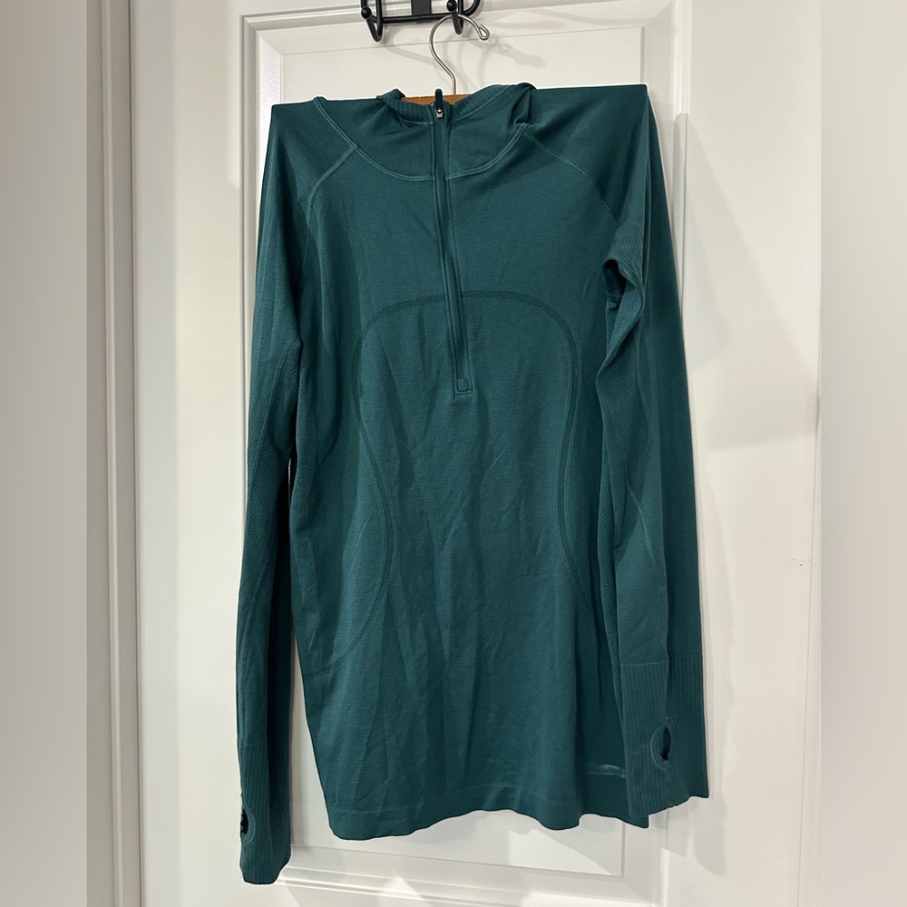Lululemon Hooded Swiftly Long Sleeve Pullover size 10
